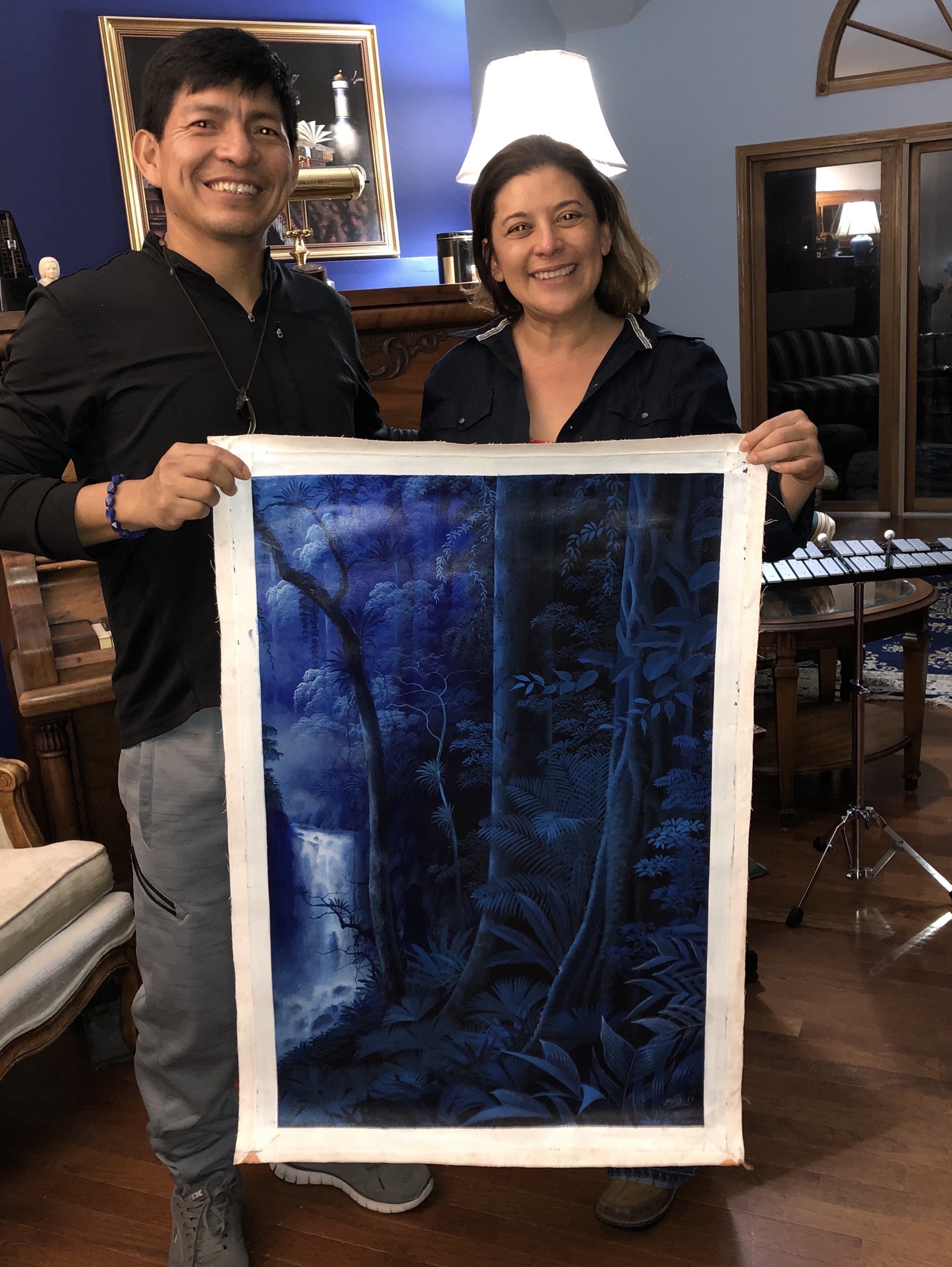 Selva Azul with collector